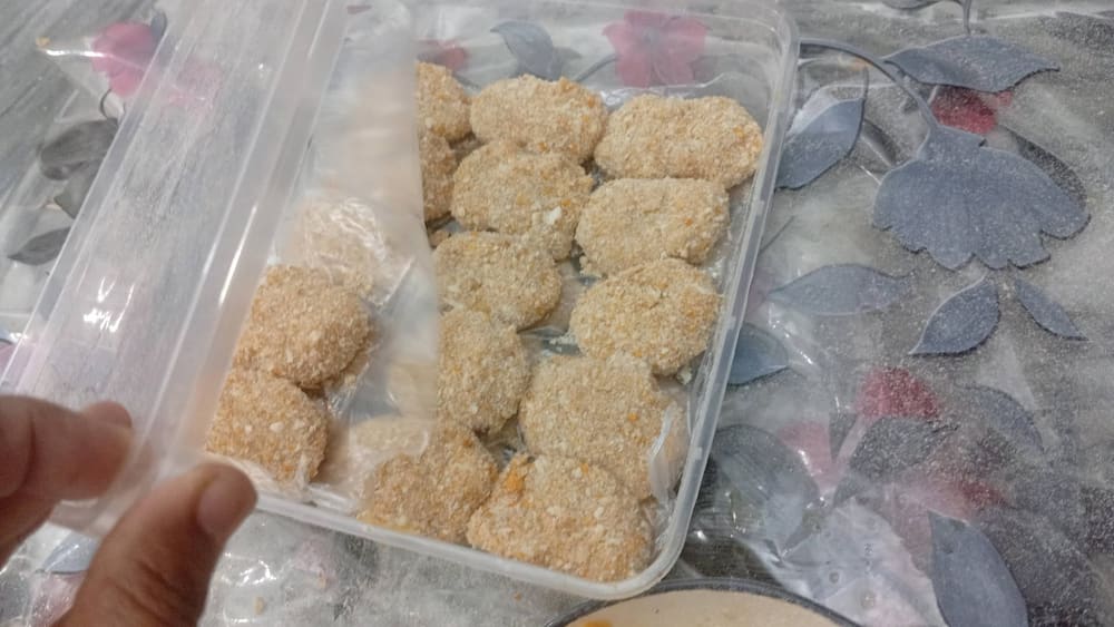 Freshly made food 17